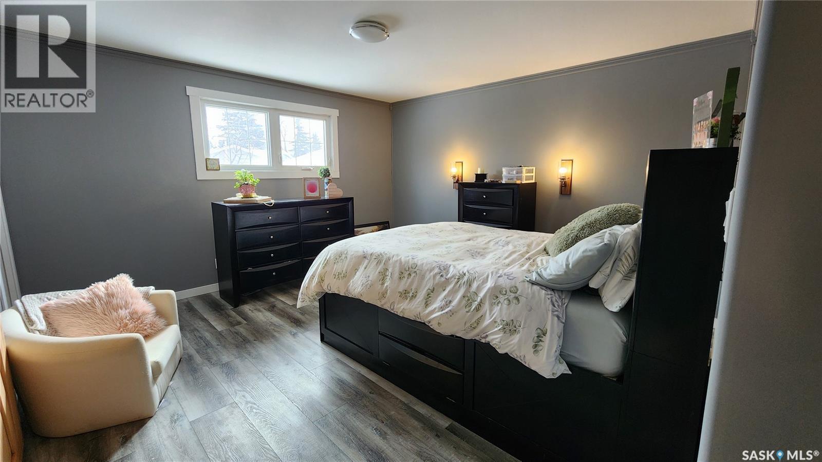 208 4Th Street W, Wilkie, SK - Indoor Photo Showing Bedroom