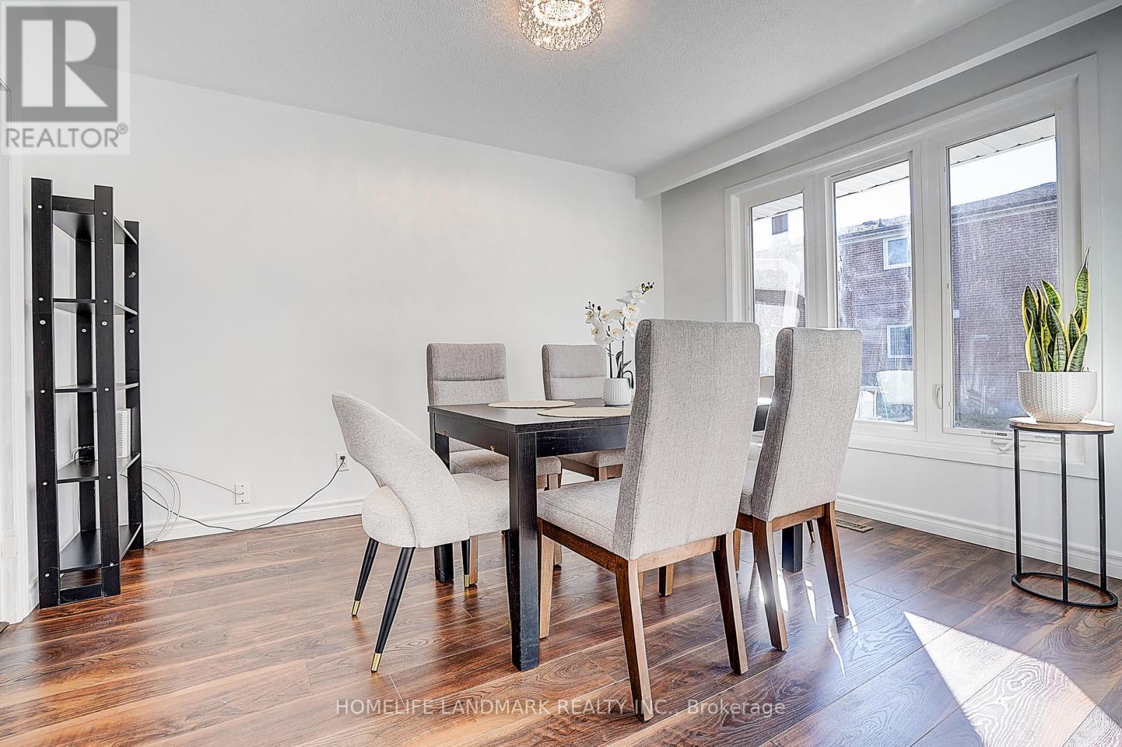 104 Tanjoe Crescent, Toronto, ON - Indoor Photo Showing Dining Room