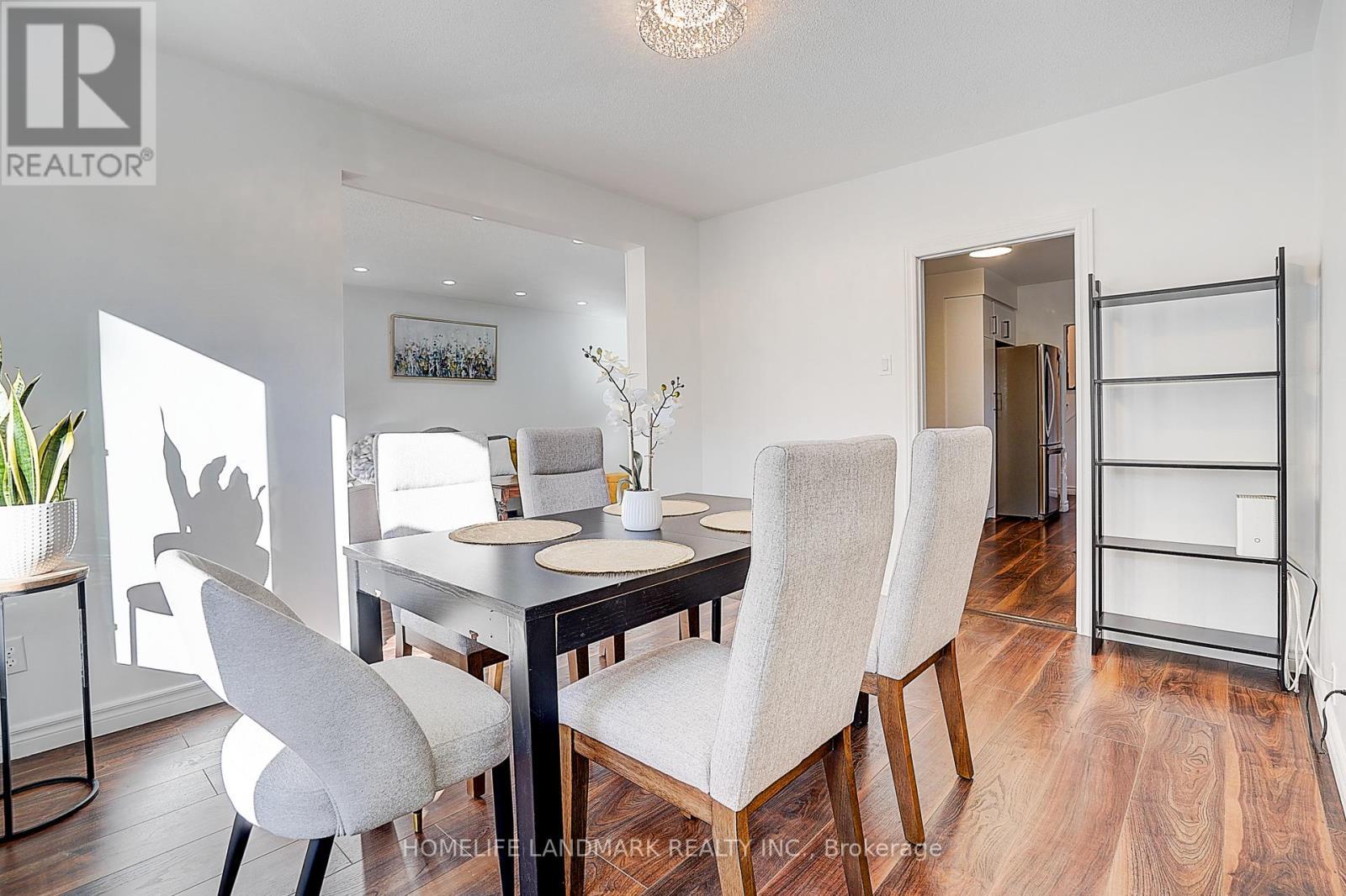 104 Tanjoe Crescent, Toronto, ON - Indoor Photo Showing Dining Room