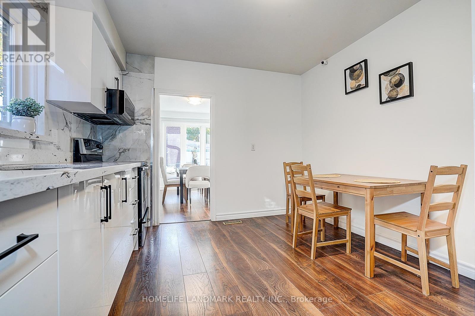 104 Tanjoe Crescent, Toronto, ON - Indoor Photo Showing Other Room