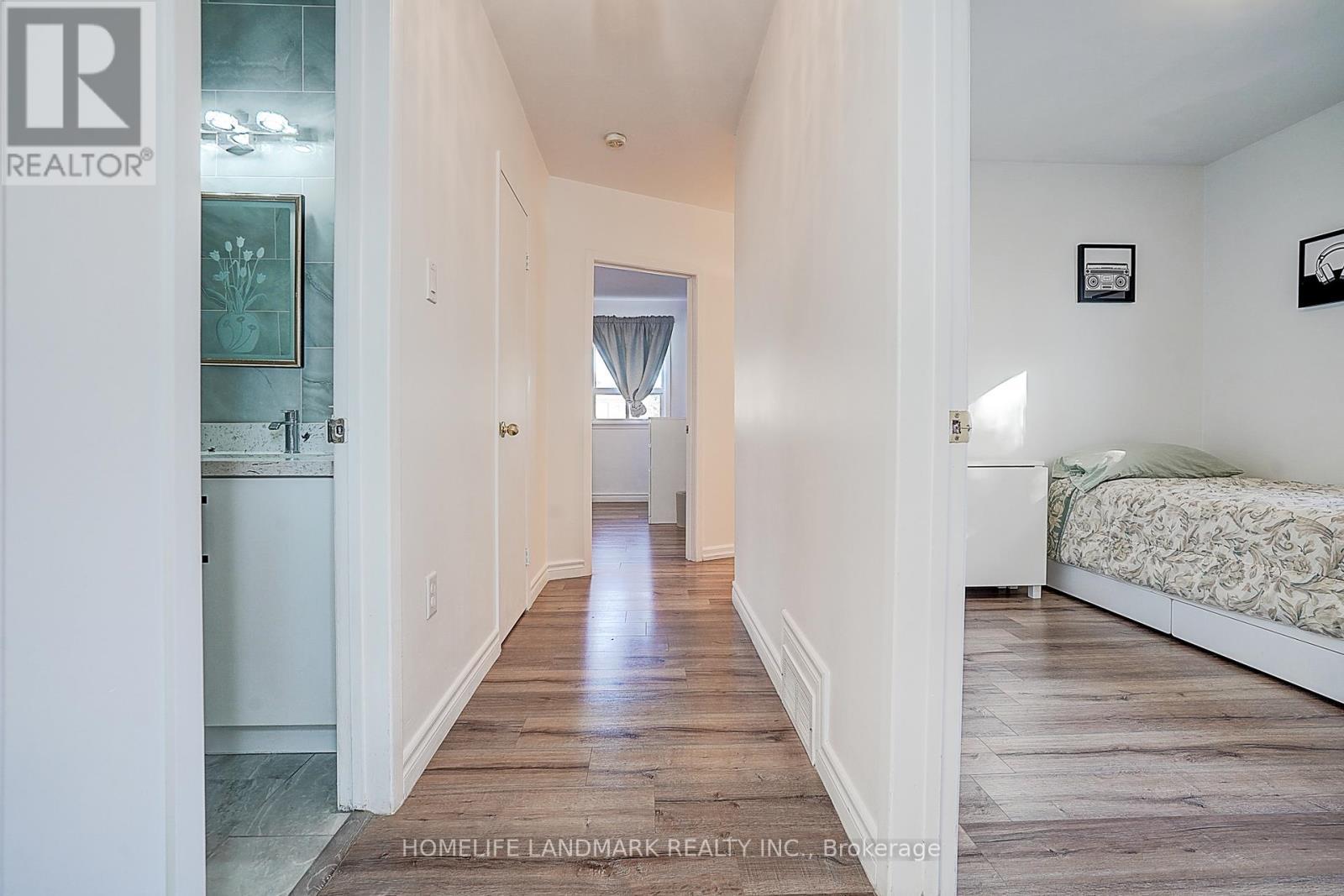 104 Tanjoe Crescent, Toronto, ON - Indoor