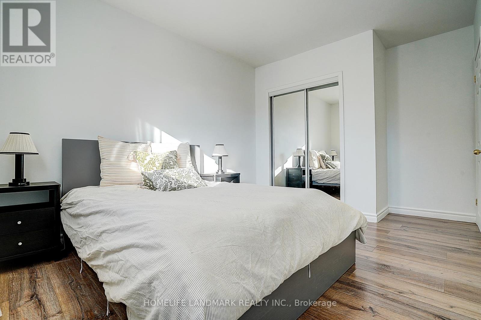 104 Tanjoe Crescent, Toronto, ON - Indoor Photo Showing Bedroom