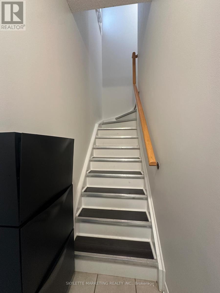 Gv216 - 8 Rean Drive, Toronto, ON - Indoor Photo Showing Other Room