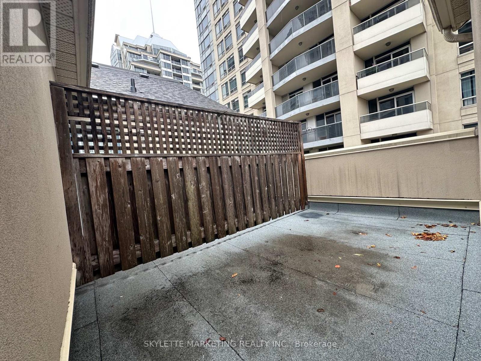 Gv216 - 8 Rean Drive, Toronto, ON - Outdoor