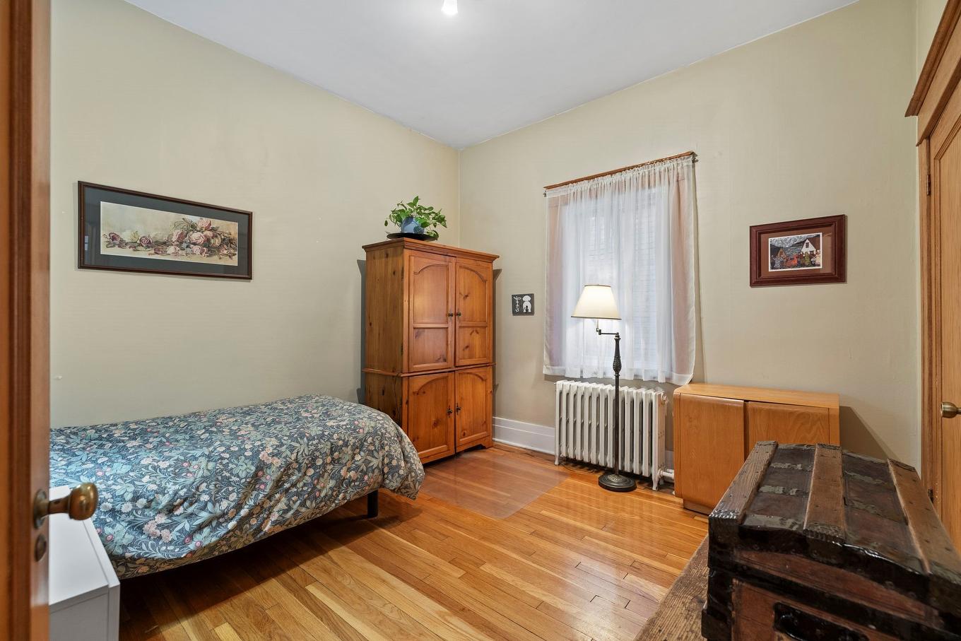 Chambre à coucher - 4805 Av. De Melrose, Montréal (Côte-Des-Neiges/Notre-Dame-De-Grâce), QC - Indoor Photo Showing Bedroom