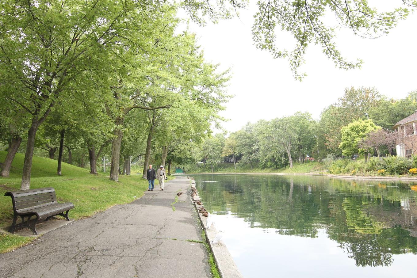 Extérieur - 606-3425 Av. Papineau, Montréal (Ville-Marie), QC - Outdoor With Body Of Water