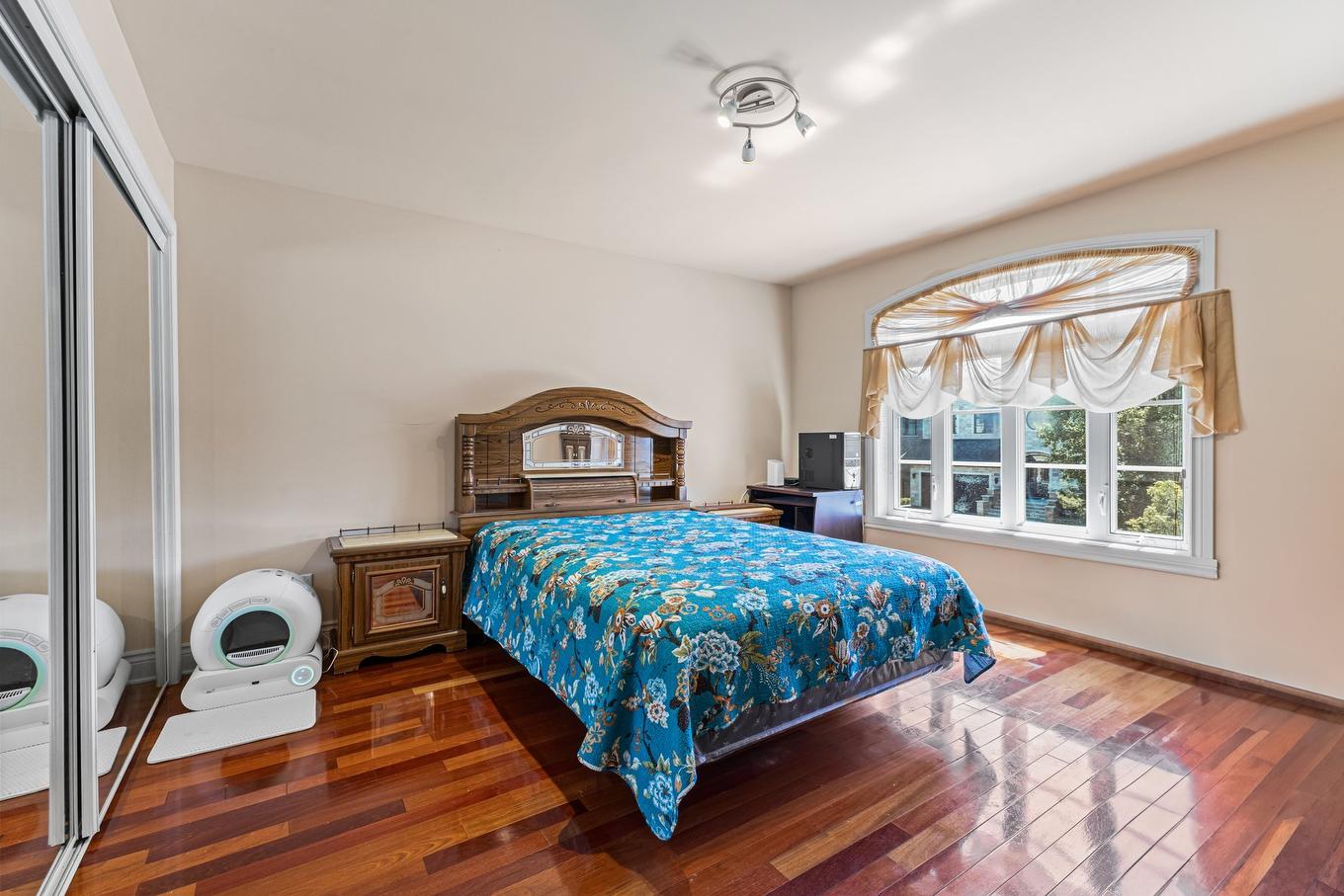 Bedroom - 12241 Av. Du Beau-Bois, Montréal (Ahuntsic-Cartierville), QC - Indoor Photo Showing Bedroom