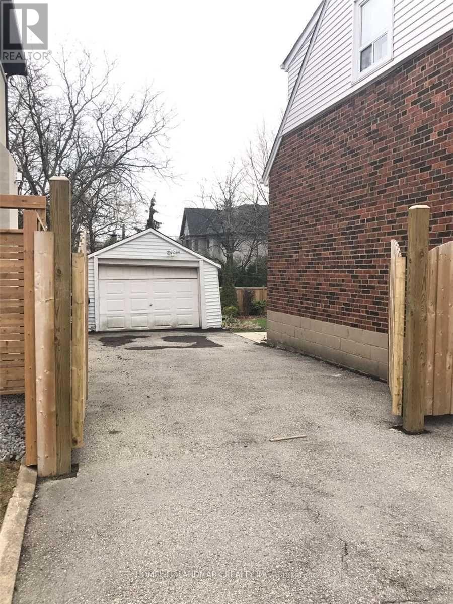 15 Craigmore Crescent, Toronto, ON - Outdoor