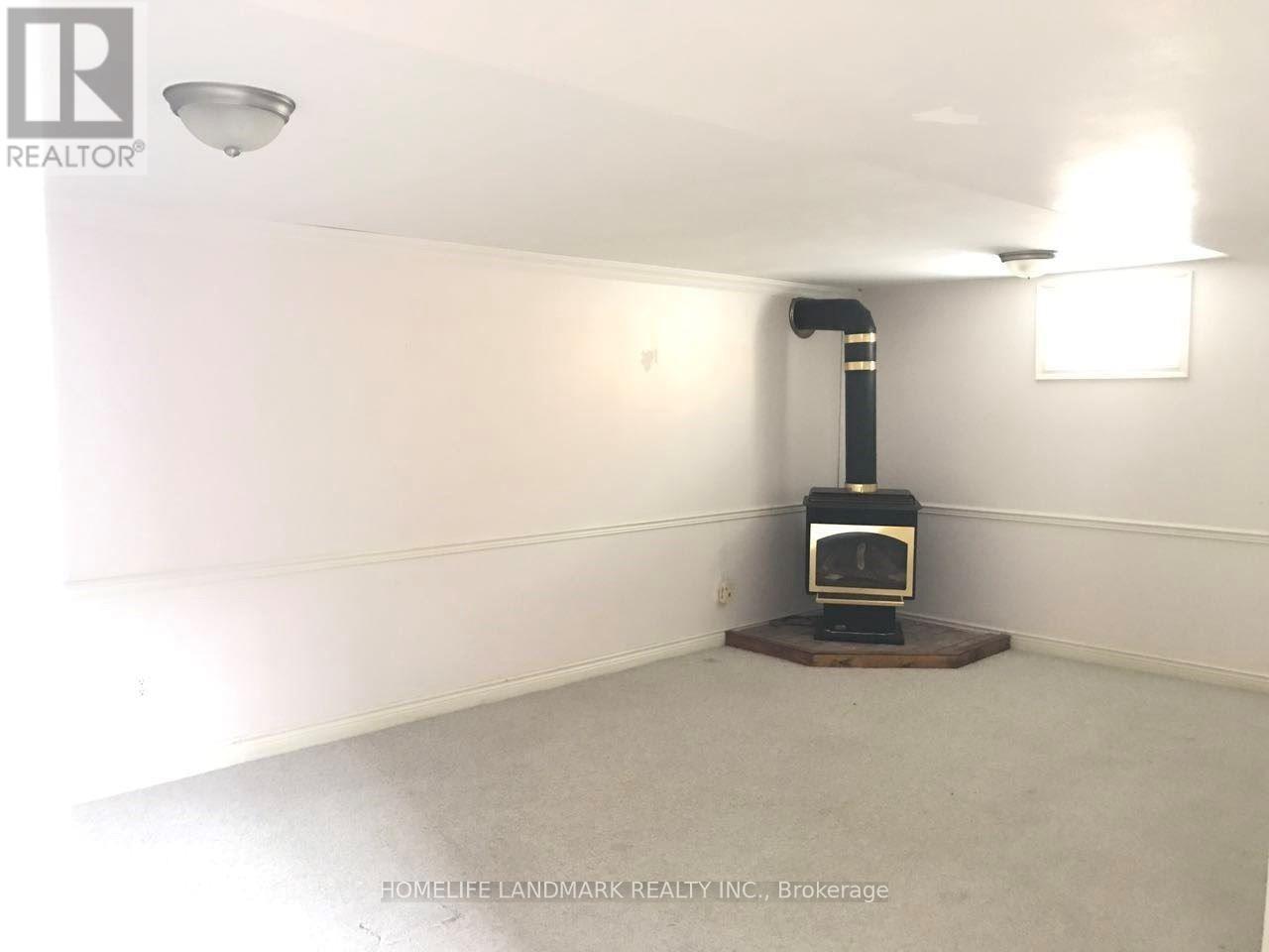 15 Craigmore Crescent, Toronto, ON - Indoor