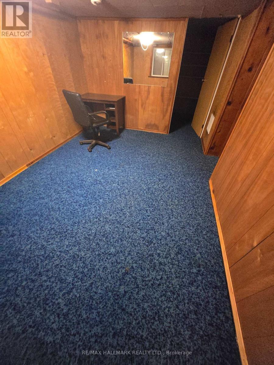 15 Burnview Crescent, Toronto, ON - Indoor