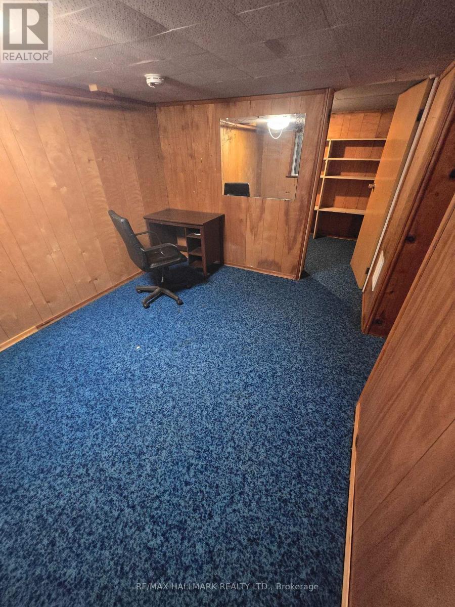 15 Burnview Crescent, Toronto, ON - Indoor