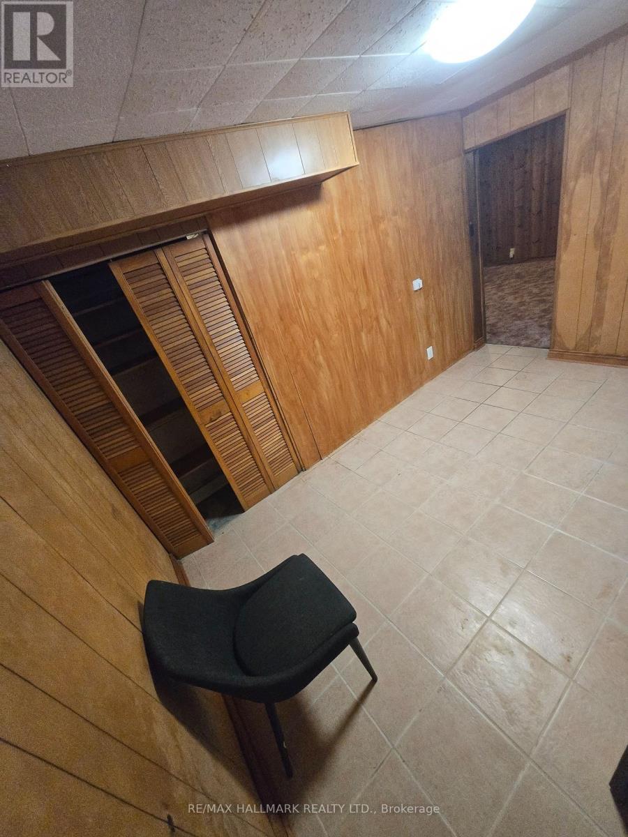 15 Burnview Crescent, Toronto, ON - Indoor