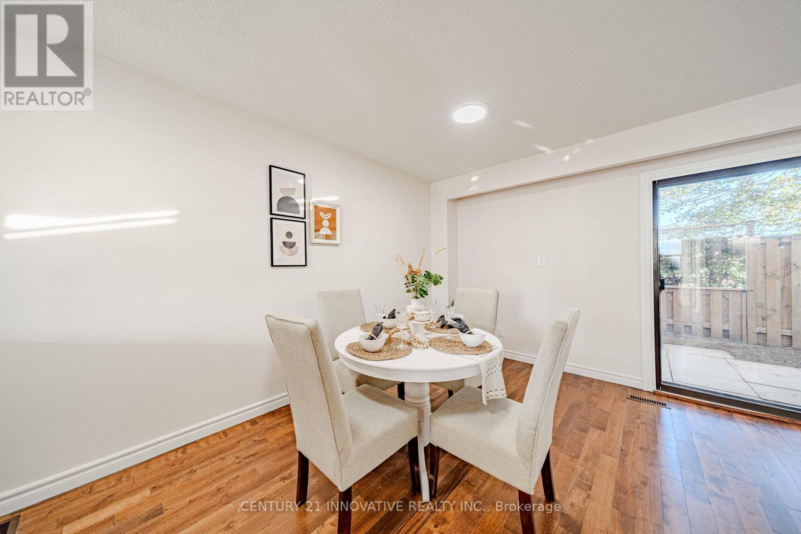 102 Trailridge Crescent, Toronto, ON - Indoor Photo Showing Dining Room