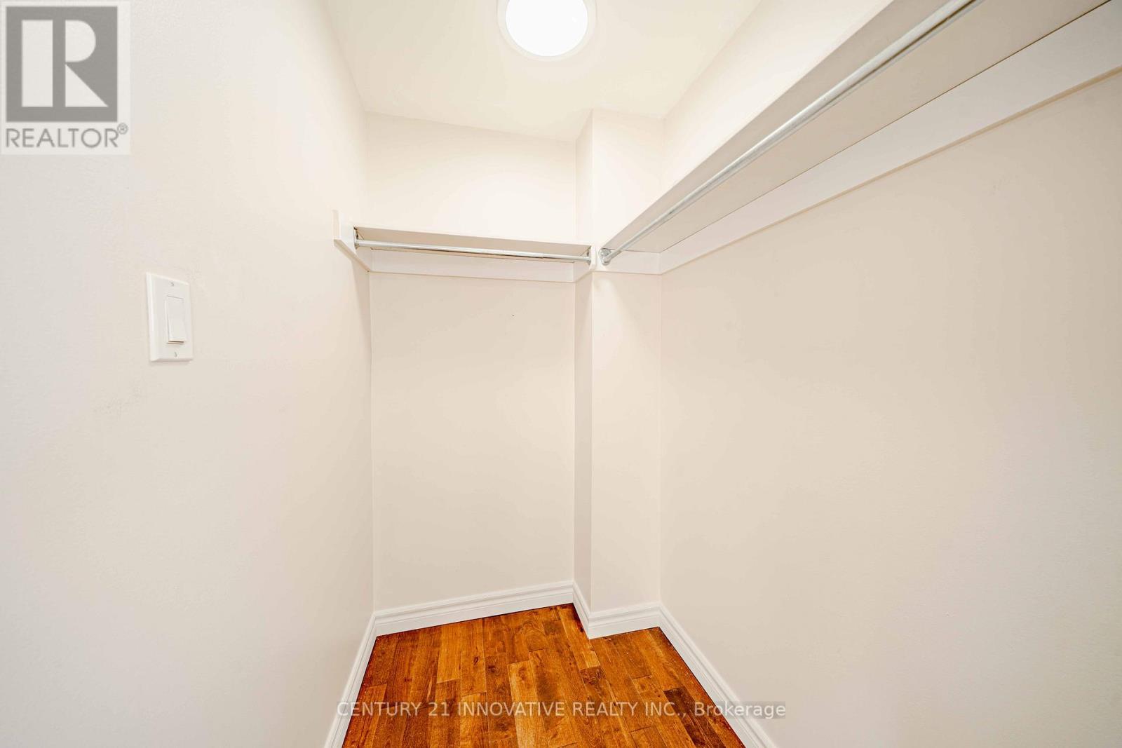 102 Trailridge Crescent, Toronto, ON - Indoor Photo Showing Other Room