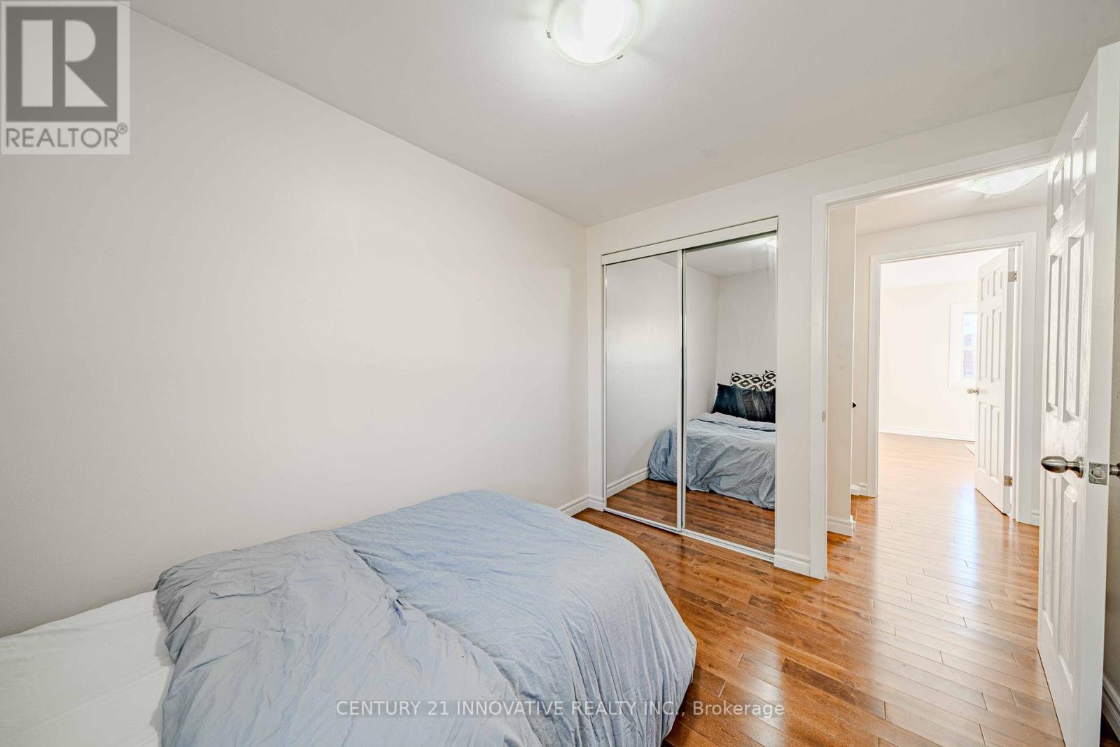 102 Trailridge Crescent, Toronto, ON - Indoor Photo Showing Bedroom