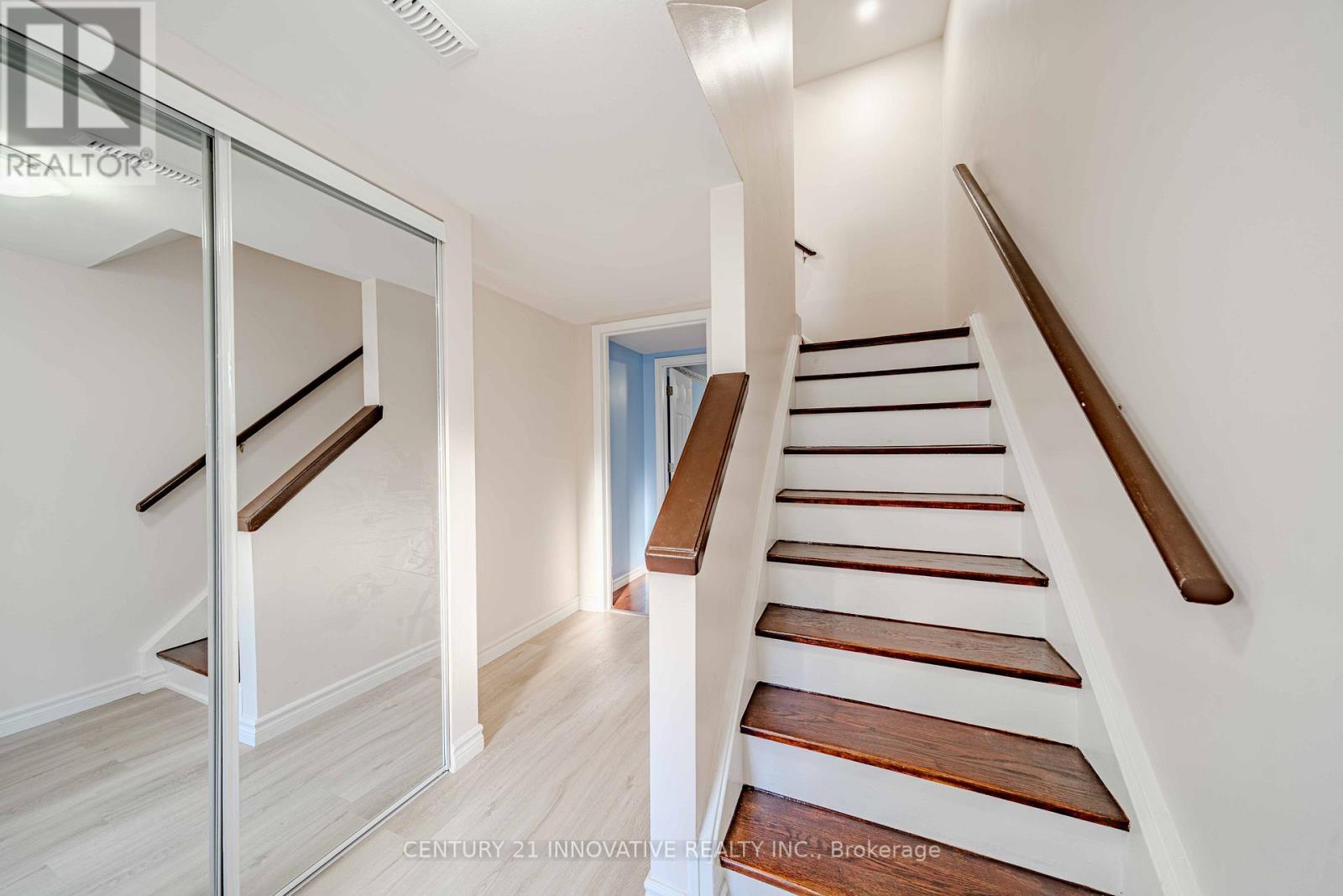 102 Trailridge Crescent, Toronto, ON - Indoor Photo Showing Other Room