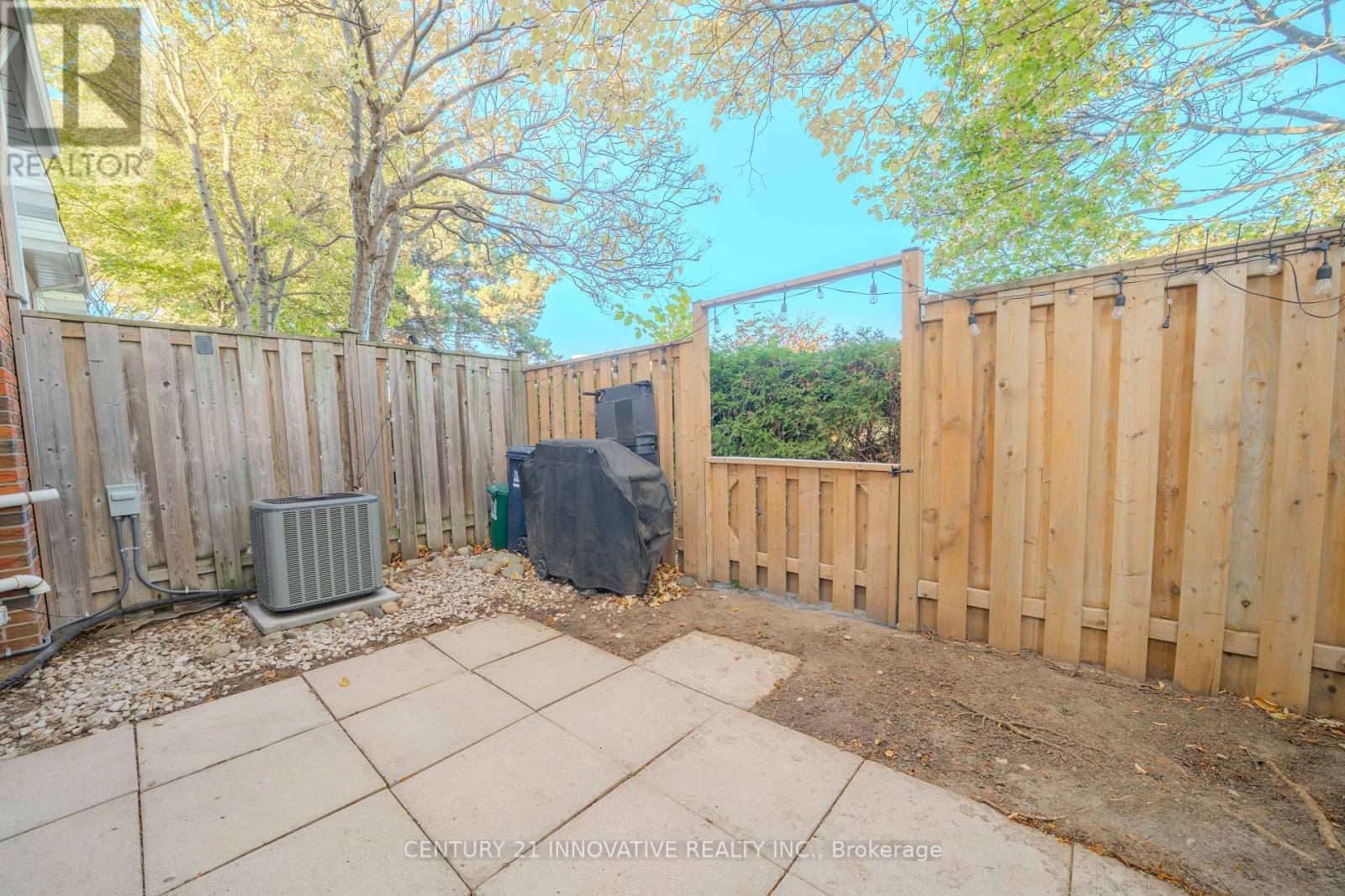 102 Trailridge Crescent, Toronto, ON - Outdoor