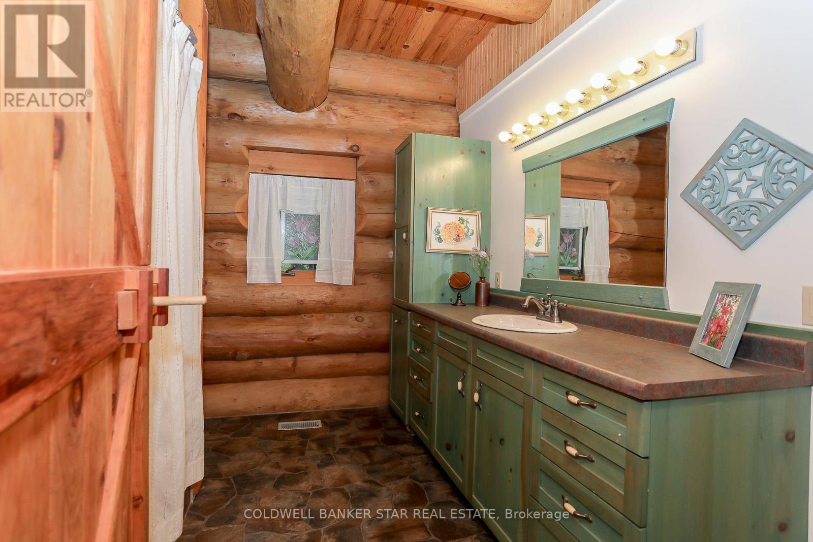 42431 Ron Mcneil Line, Central Elgin, ON - Indoor Photo Showing Bathroom