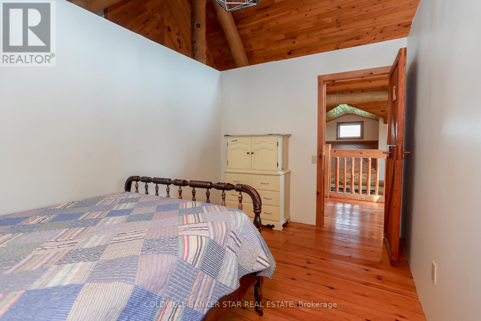 42431 Ron Mcneil Line, Central Elgin, ON - Indoor Photo Showing Bedroom