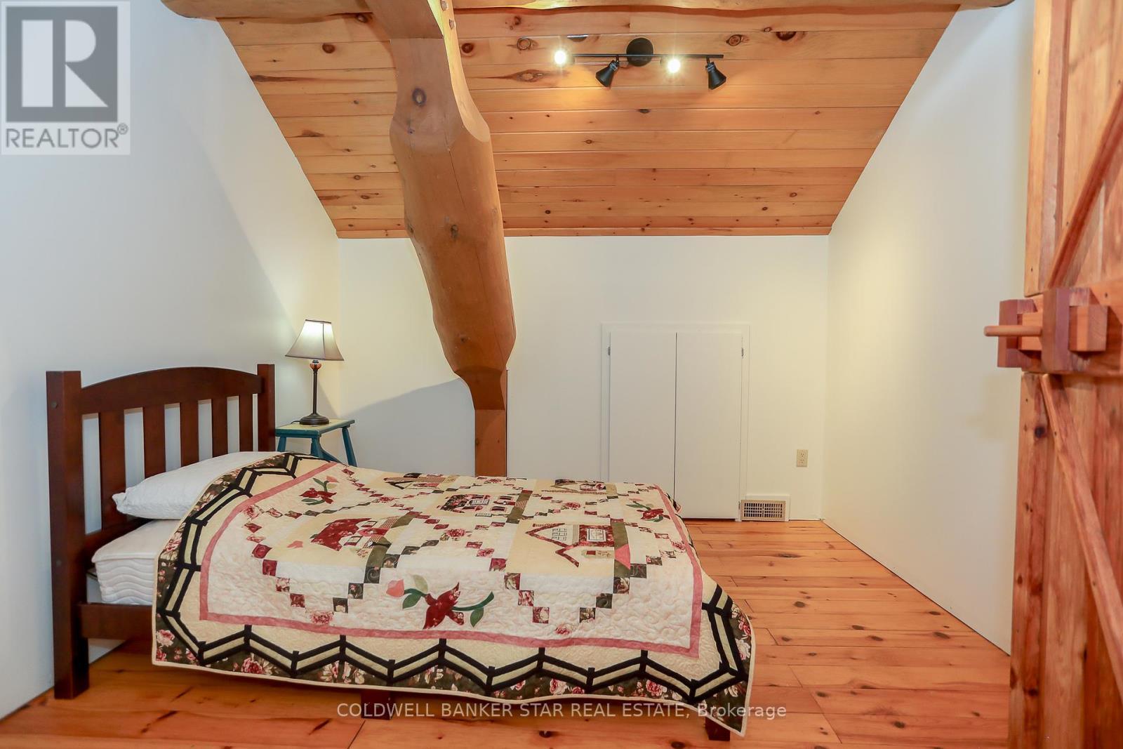 42431 Ron Mcneil Line, Central Elgin, ON - Indoor Photo Showing Bedroom