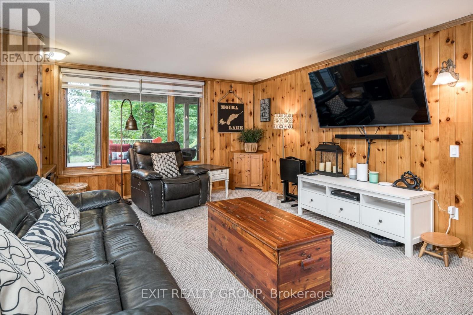 103 Camp Lane, Tweed (Hungerford (Twp)), ON - Indoor Photo Showing Living Room