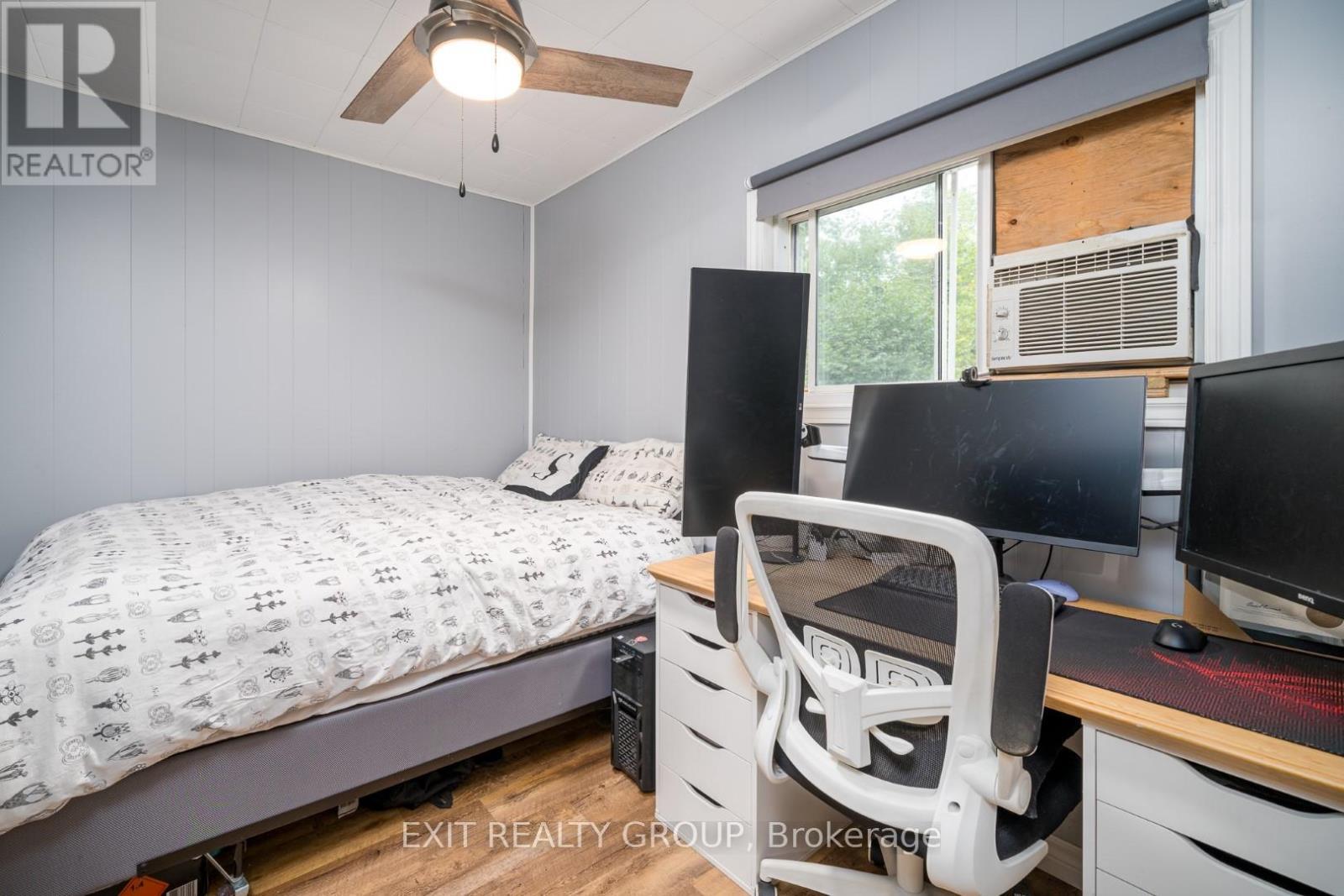 103 Camp Lane, Tweed (Hungerford (Twp)), ON - Indoor Photo Showing Bedroom