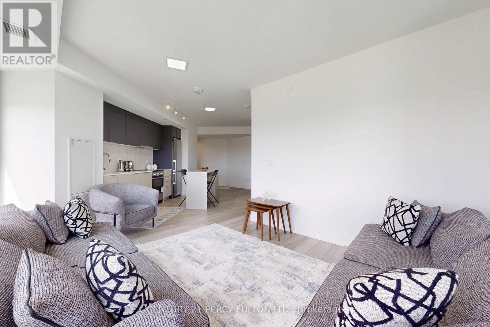 1305 - 8 Tippett Road, Toronto, ON - Indoor Photo Showing Living Room