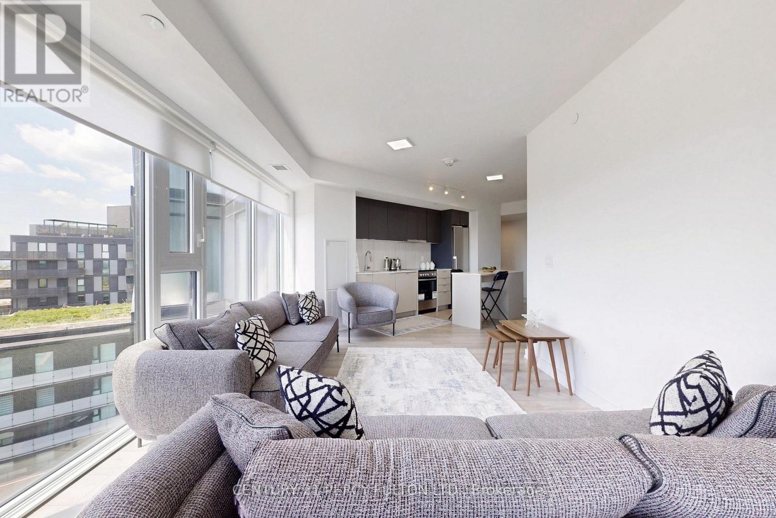 1305 - 8 Tippett Road, Toronto, ON - Indoor Photo Showing Living Room
