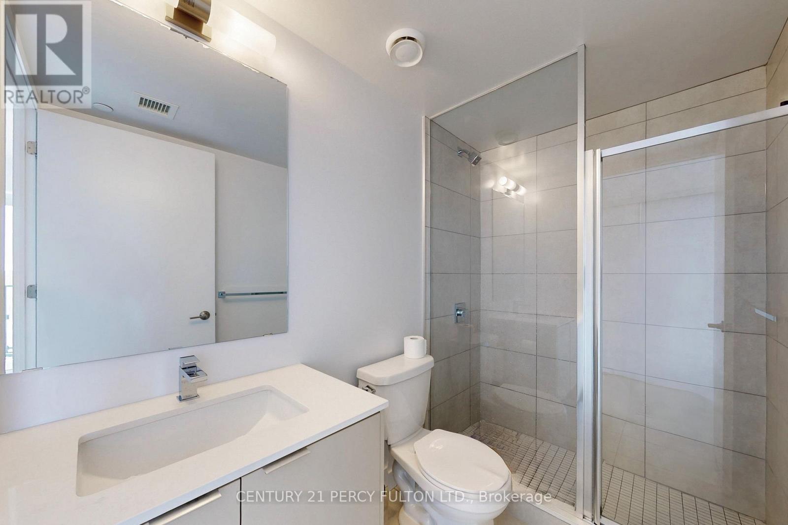 1305 - 8 Tippett Road, Toronto, ON - Indoor Photo Showing Bathroom