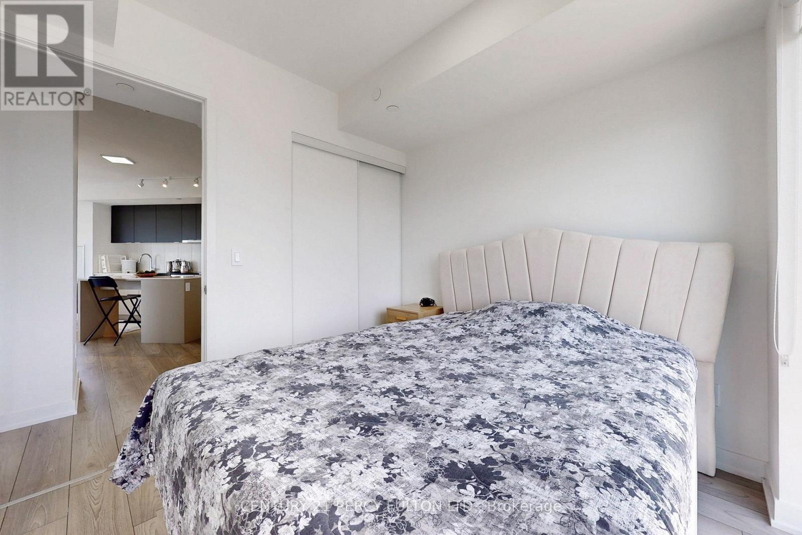 1305 - 8 Tippett Road, Toronto, ON - Indoor Photo Showing Bedroom