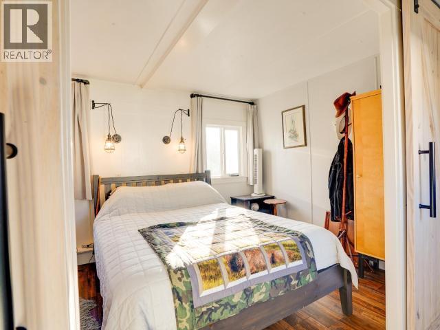 7-9298 Williams Rd, Powell River, BC - Indoor Photo Showing Bedroom