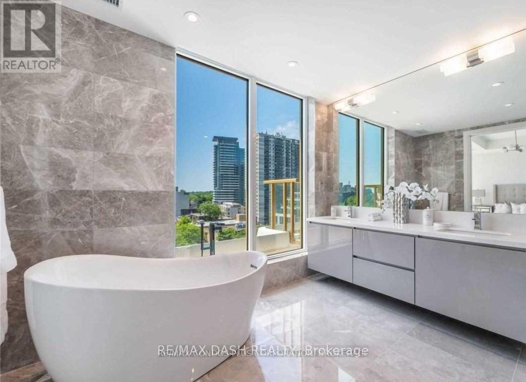 806 - 151 Avenue Road, Toronto, ON - Indoor Photo Showing Bathroom