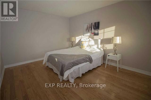 3 Trish Drive, Richmond Hill, ON - Indoor Photo Showing Bedroom