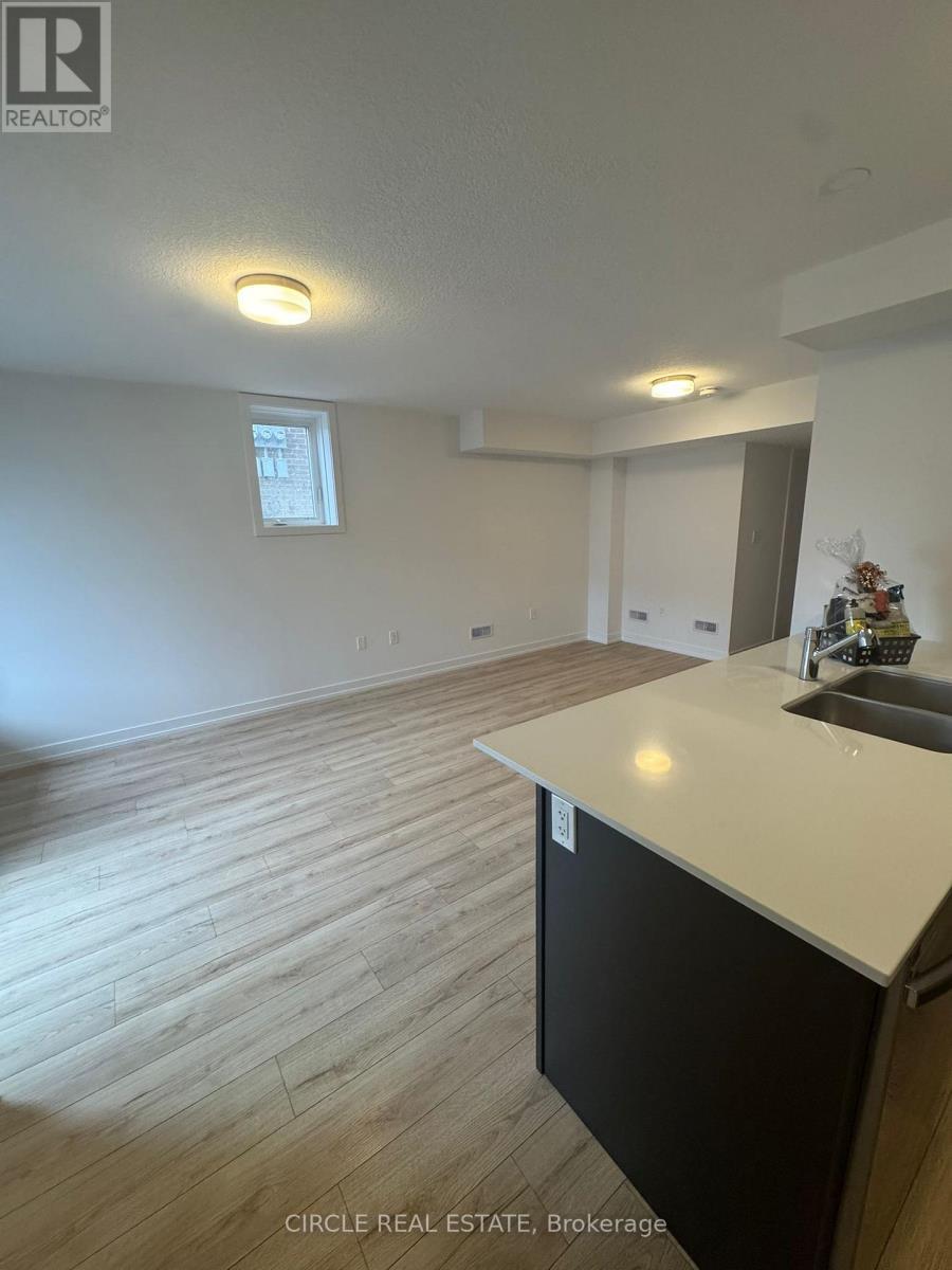 69 - 940 St David Street N, Centre Wellington, ON - Indoor Photo Showing Other Room