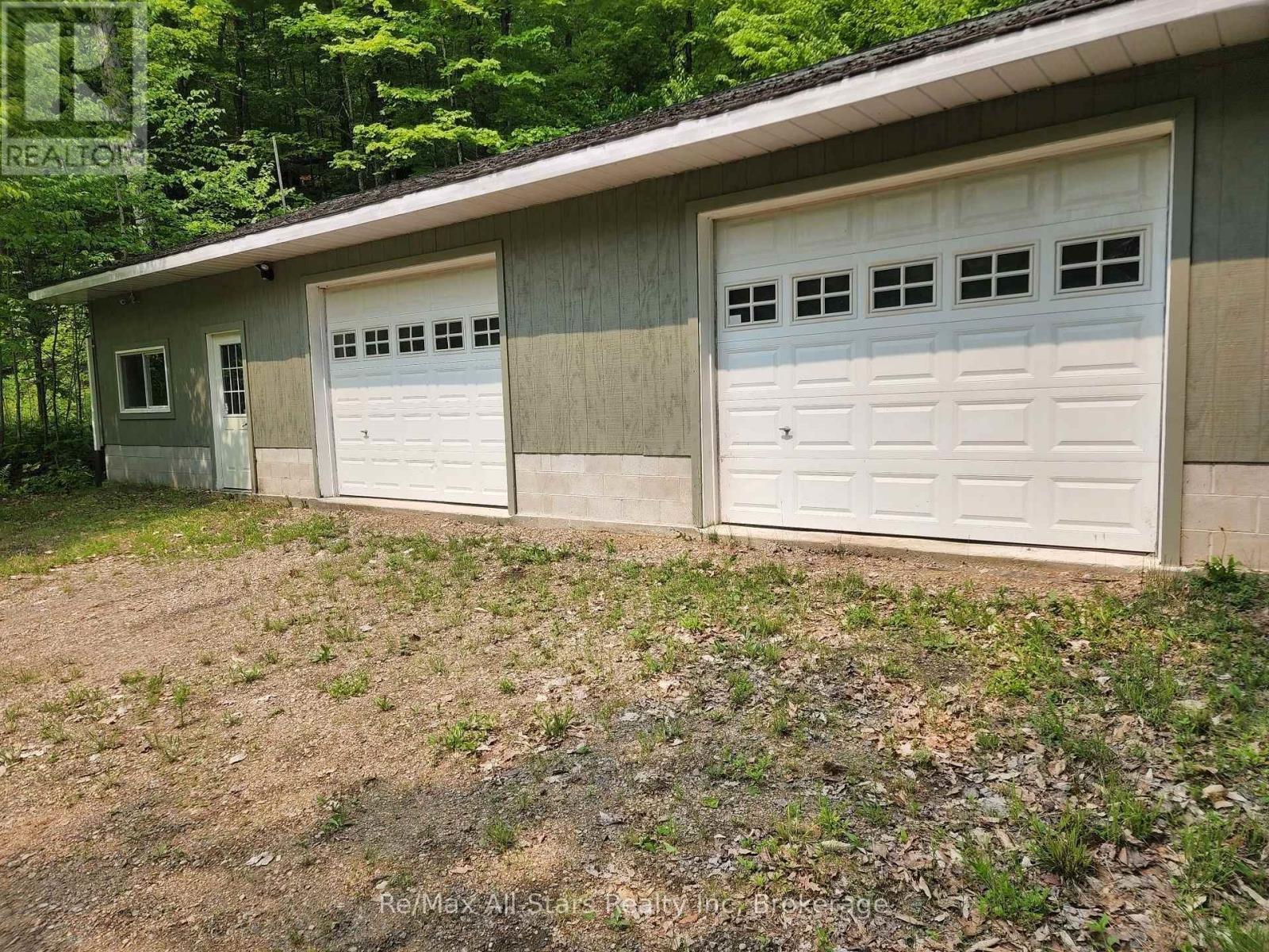 1028 Ronville Road, Lake Of Bays (Franklin), ON - Outdoor