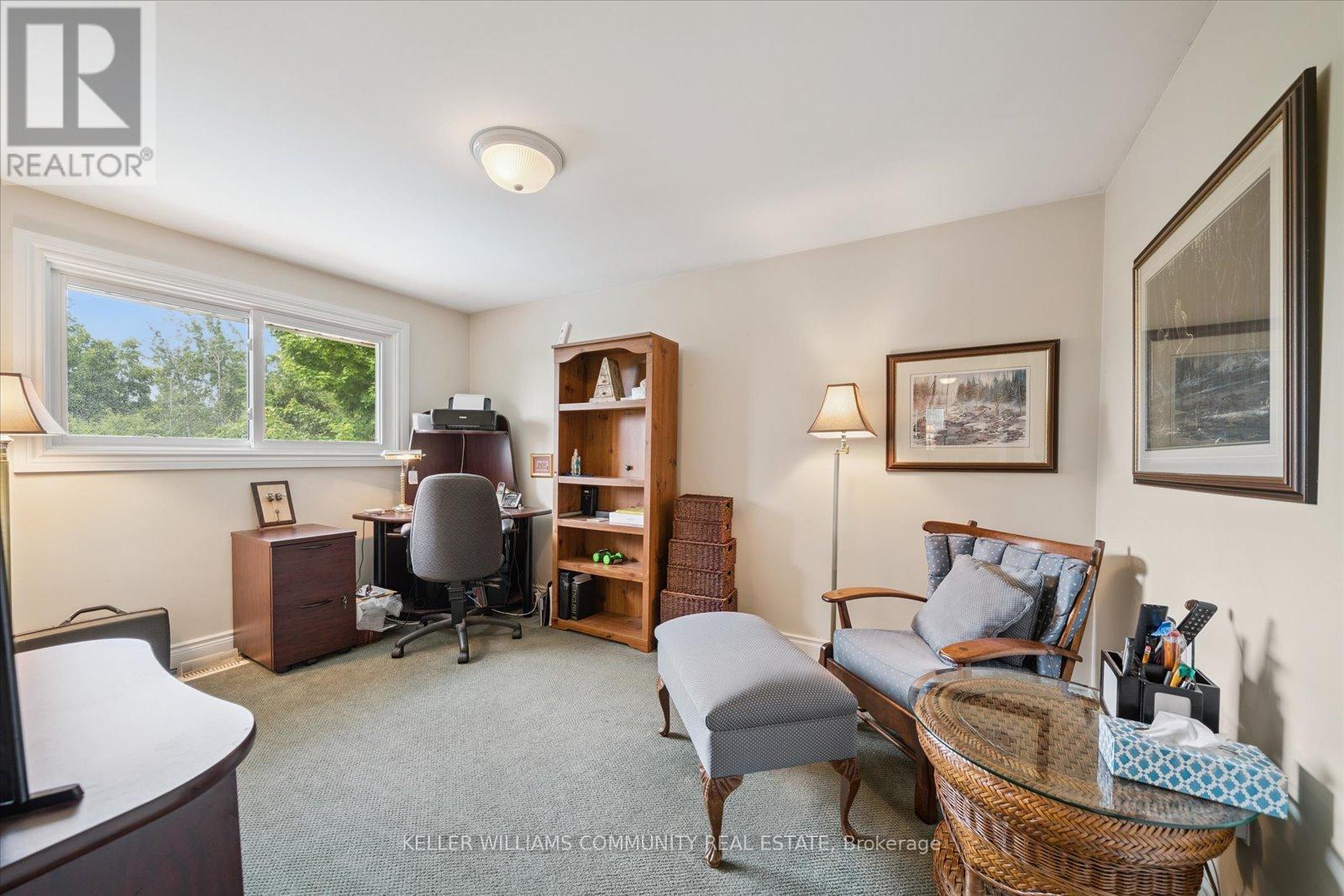 11 Bayleaf Court, Peterborough (Monaghan Ward 2), ON - Indoor