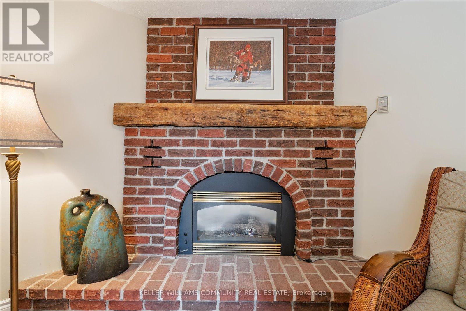 11 Bayleaf Court, Peterborough (Monaghan Ward 2), ON - Indoor Photo Showing Living Room With Fireplace