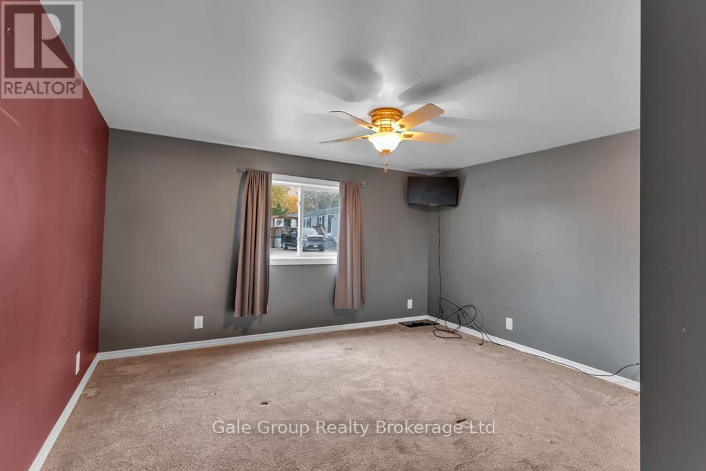 596101 Hwy 59 Tropicana #15 Crescent E, East Zorra-Tavistock (Hidden Valley), ON - Indoor Photo Showing Other Room