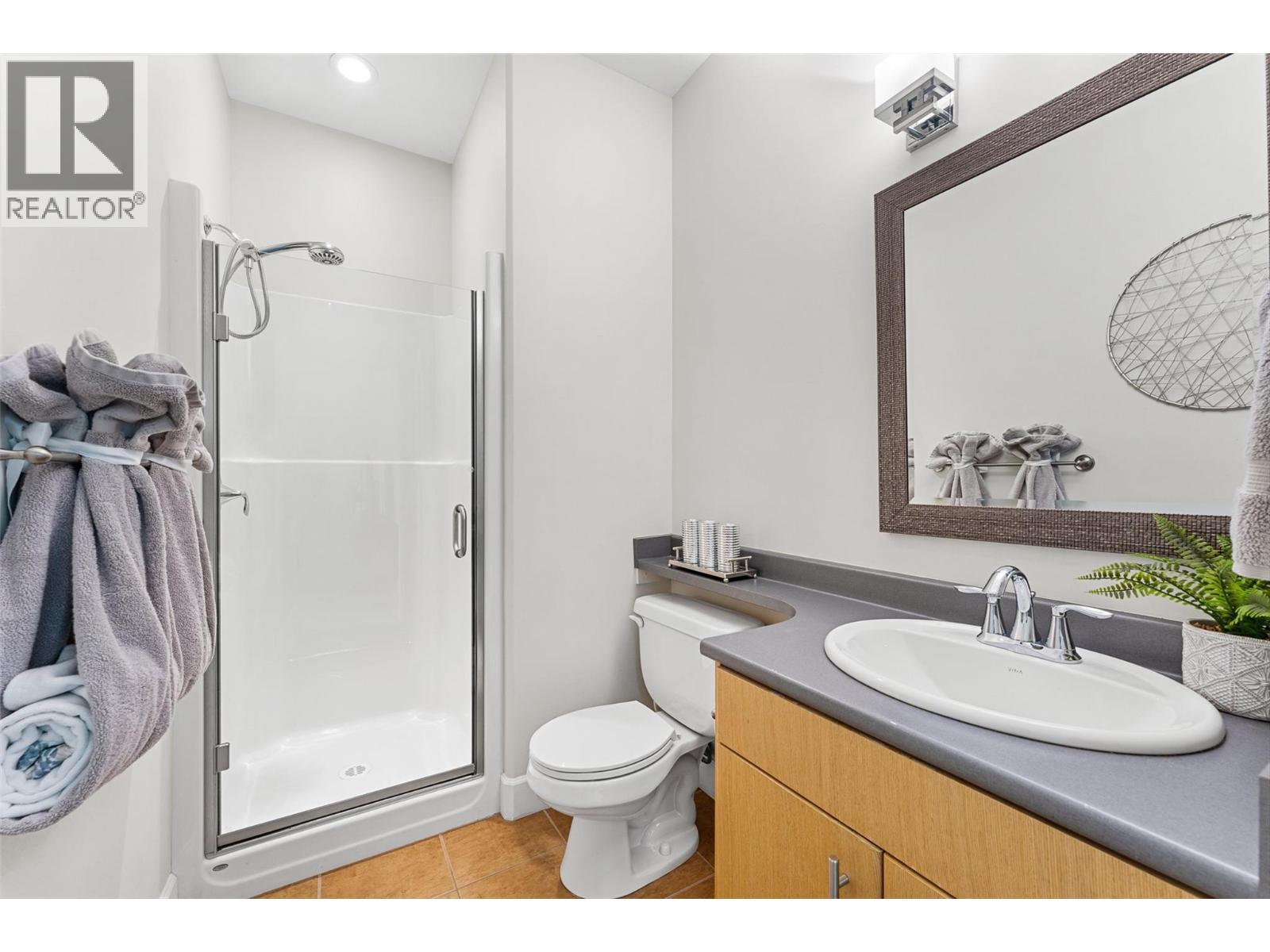 457 West Avenue Unit# 111, Kelowna, BC - Indoor Photo Showing Bathroom