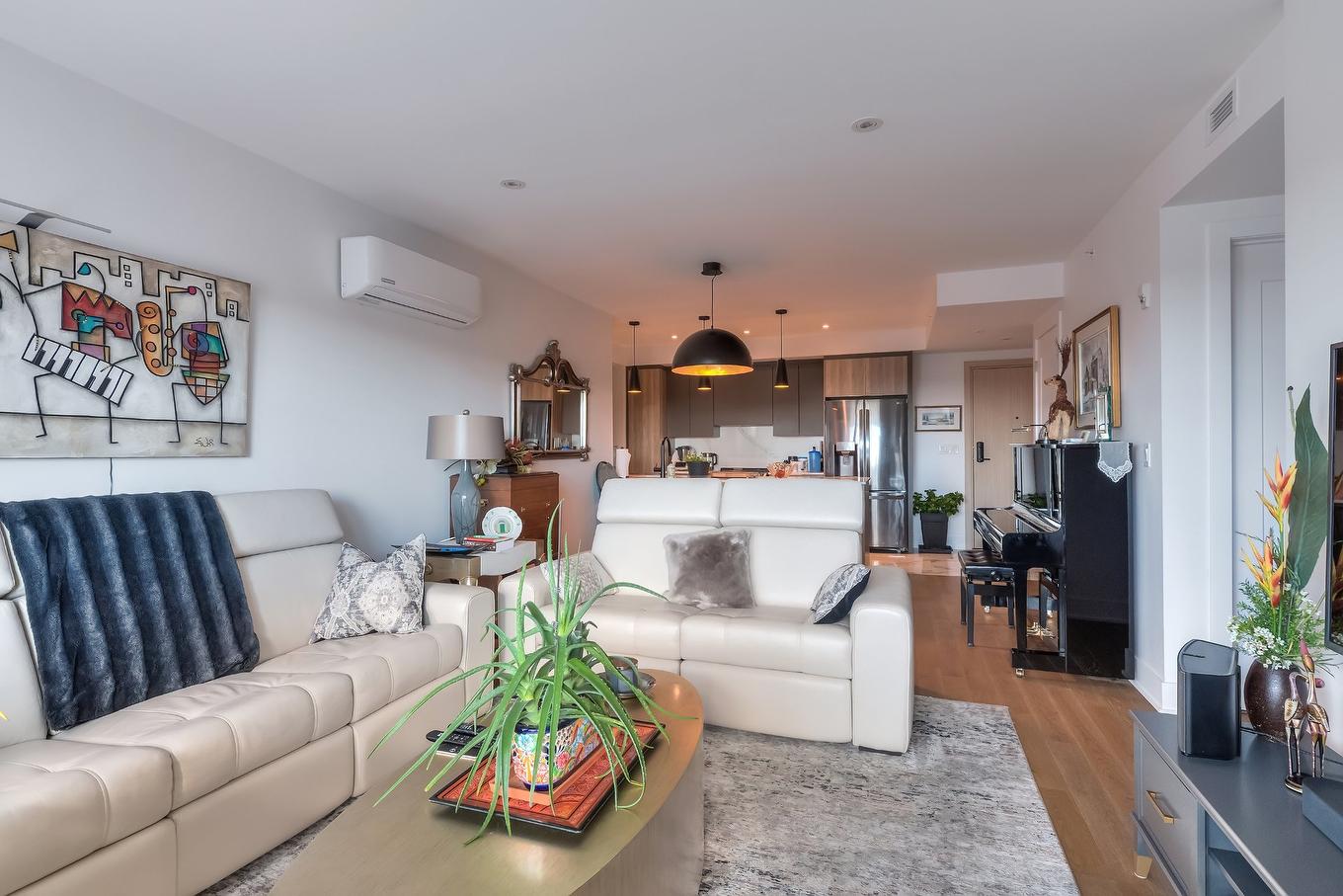 Salon - 612-365 Boul. Brunswick, Pointe-Claire, QC - Indoor Photo Showing Living Room