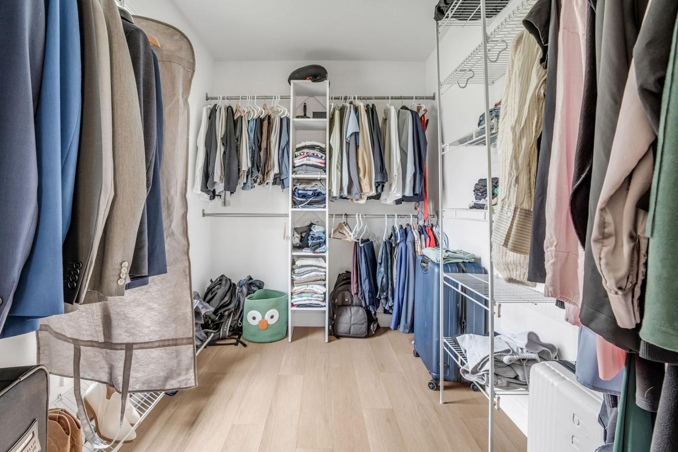 Walk-in closet - 3 Rue Des Tilleuls, Fossambault-Sur-Le-Lac, QC - Indoor With Storage