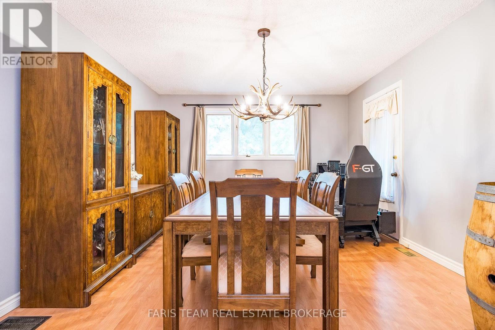 175 South Summit Farm Road, King, ON - Indoor Photo Showing Dining Room