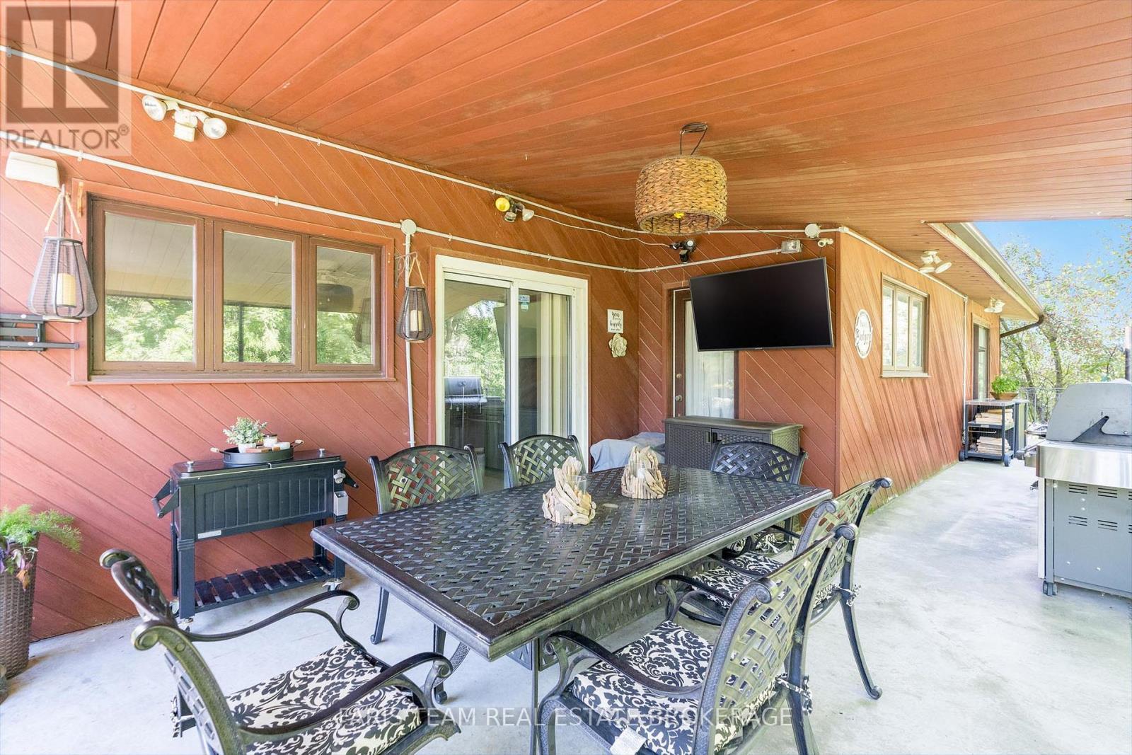 175 South Summit Farm Road, King, ON - Outdoor With Deck Patio Veranda With Exterior