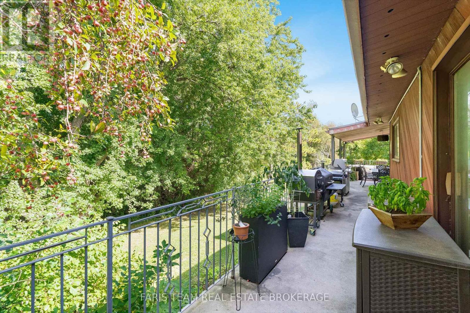 175 South Summit Farm Road, King, ON - Outdoor With Deck Patio Veranda