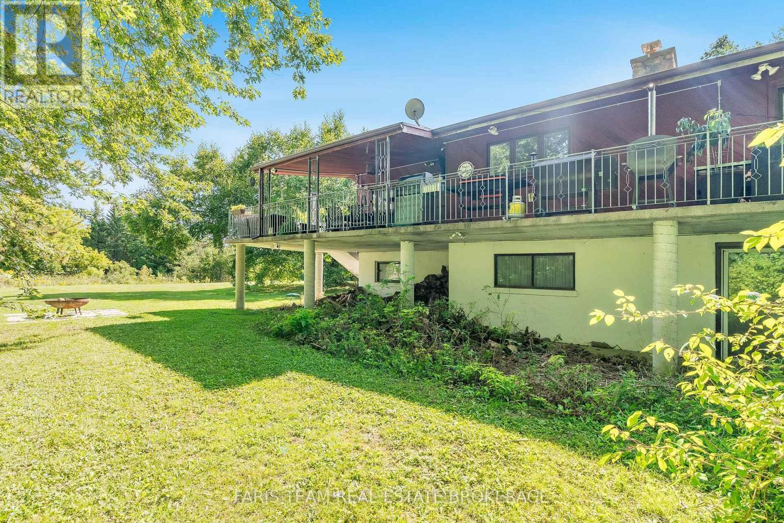 175 South Summit Farm Road, King, ON - Outdoor With Deck Patio Veranda