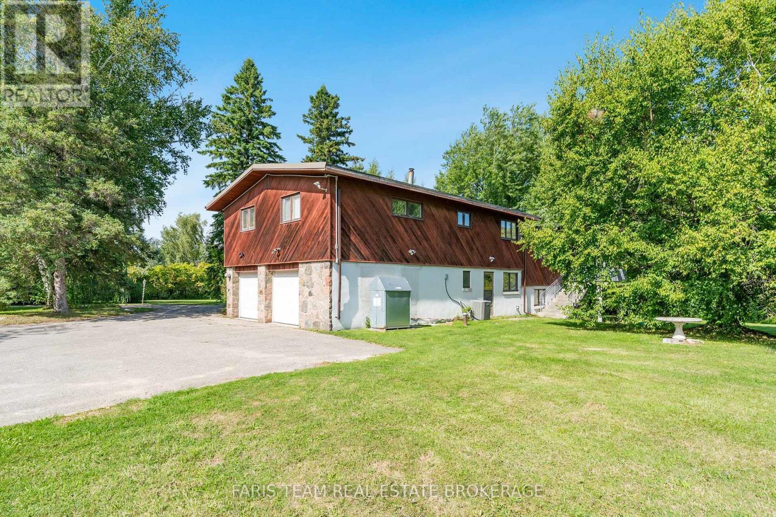 175 South Summit Farm Road, King, ON - Outdoor