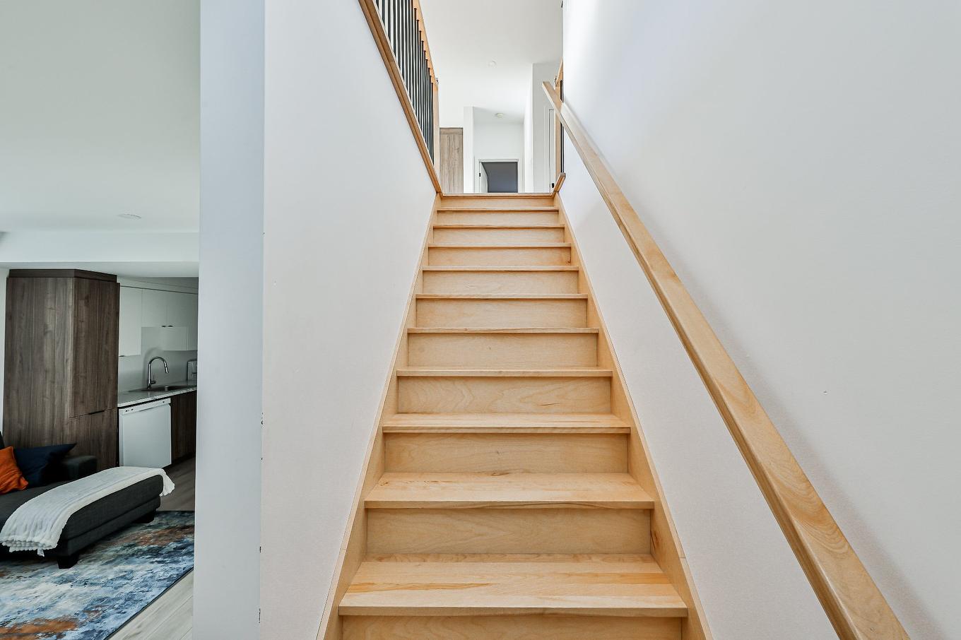 Staircase - 34 Rue Clarence, Saint-Lin/Laurentides, QC - Indoor Photo Showing Other Room