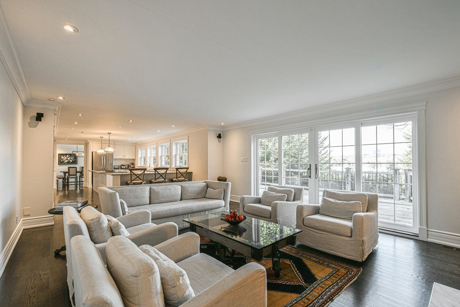 Salle familiale - 135 Ch. Fournel, Sainte-Anne-Des-Lacs, QC - Indoor Photo Showing Living Room