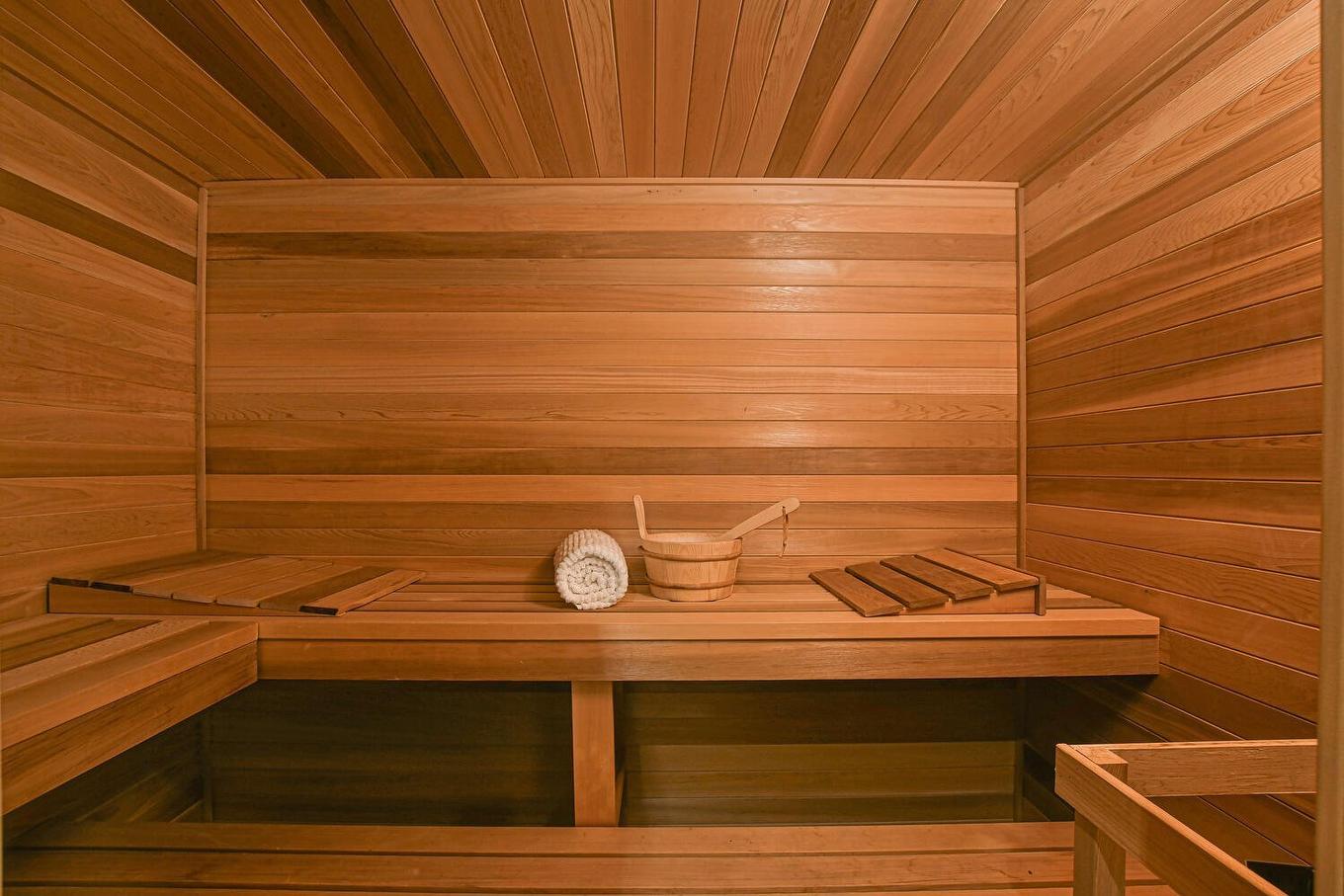 Sauna - 135 Ch. Fournel, Sainte-Anne-Des-Lacs, QC - Indoor Photo Showing Other Room