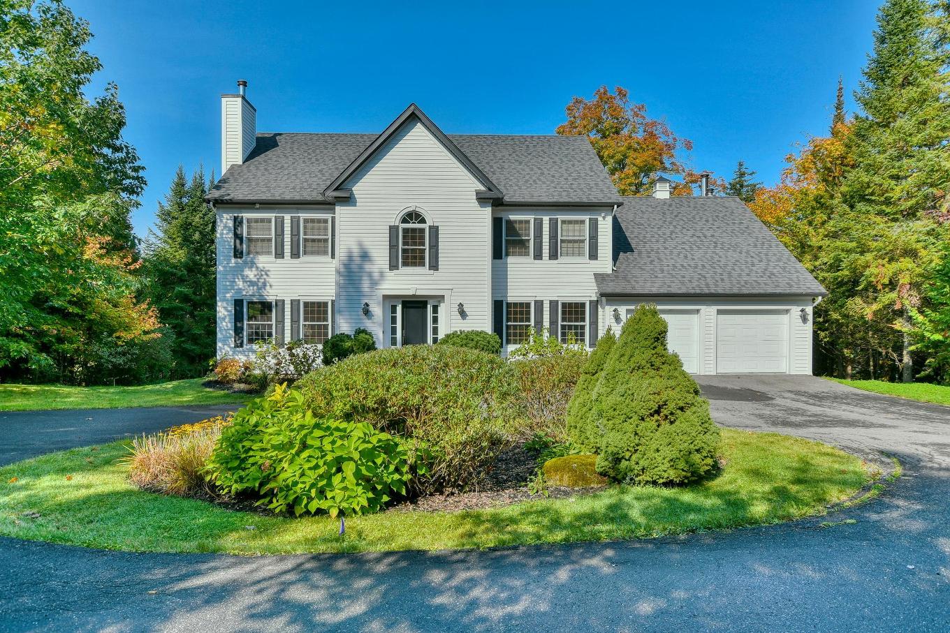 Façade - 135 Ch. Fournel, Sainte-Anne-Des-Lacs, QC - Outdoor With Facade